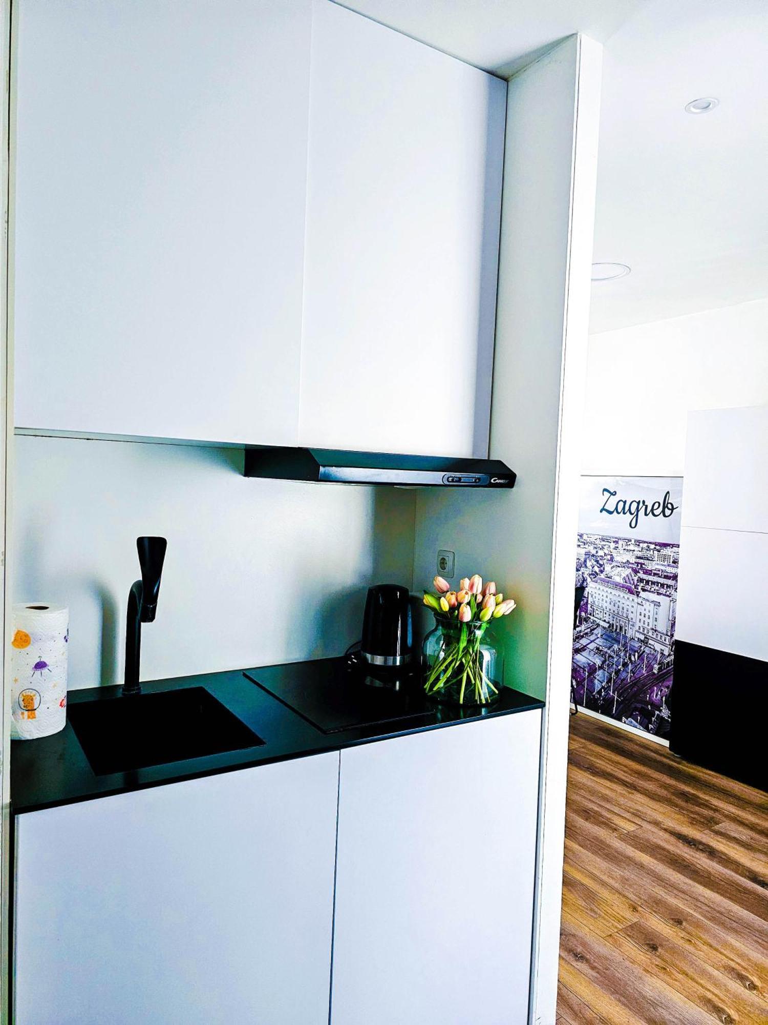 Octagon Main Square Apartment Zagreb Eksteriør bilde
